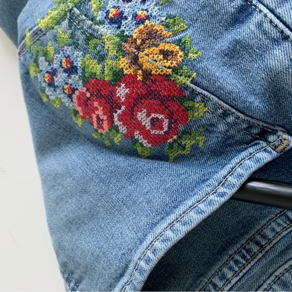 Lucky Brand Ava mid rise skinny jeans embroidered floral front‎ and rear, size 2 - Picture 5 of 14
